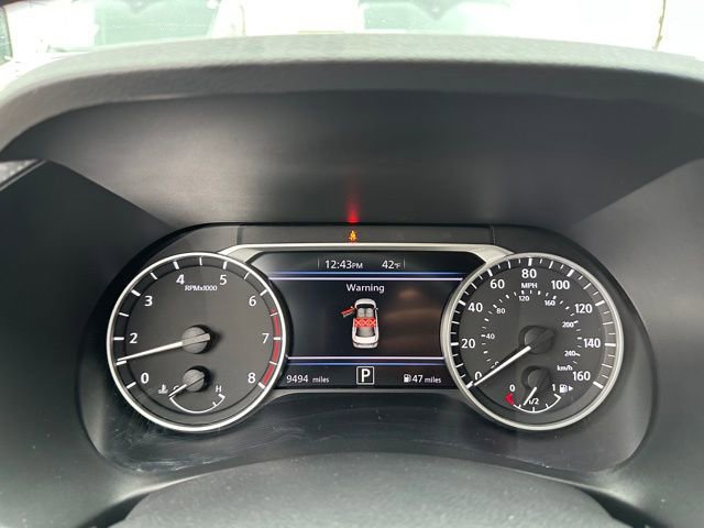 Used 2025 Nissan Sentra SV w/ Trunk Package image 25