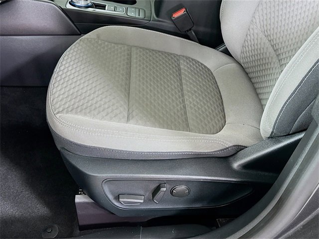 Used 2020 Ford Escape SE image 23