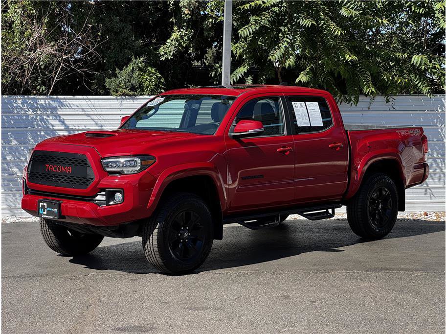 Used 2016 Toyota Tacoma TRD Sport AWD/4WD image 8