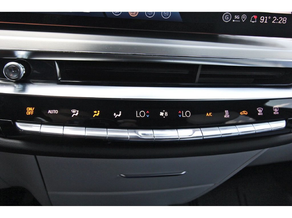 New 2027 Cadillac Lyriq Luxury AWD/4WD image 19