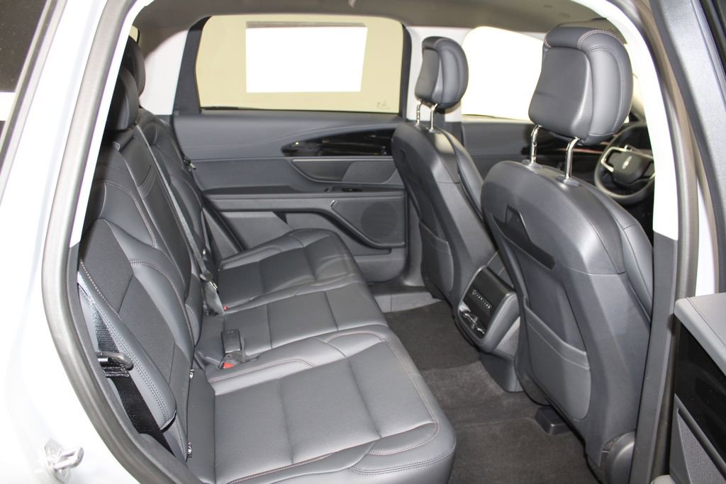 New 2026 Lincoln Nautilus Premier image 31