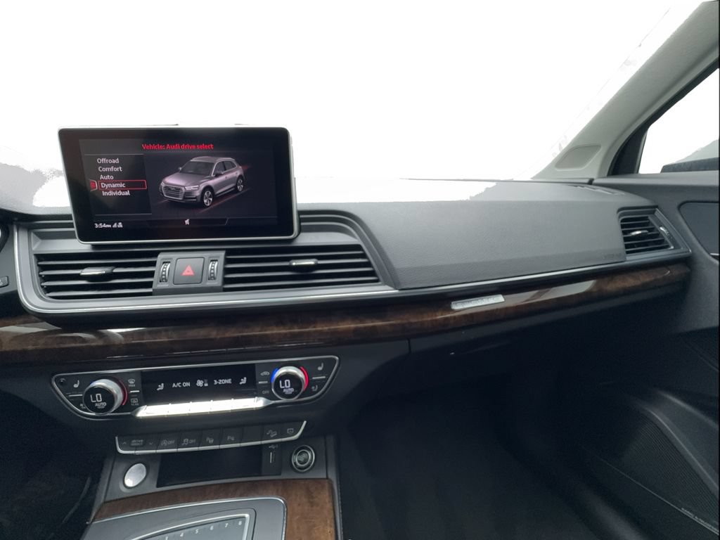 Used 2019 Audi Q5 Prestige w/ Prestige Package AWD/4WD image 44