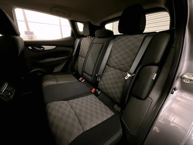 Used 2020 Nissan Rogue Sport SV AWD/4WD image 25