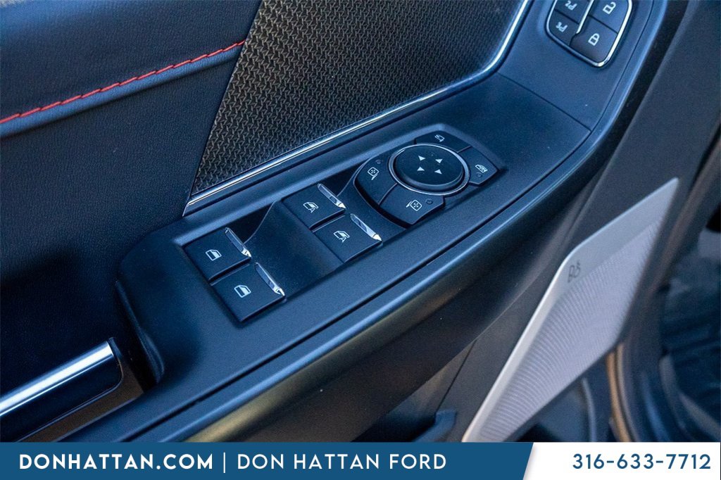 Used 2025 Ford F150 Raptor image 19