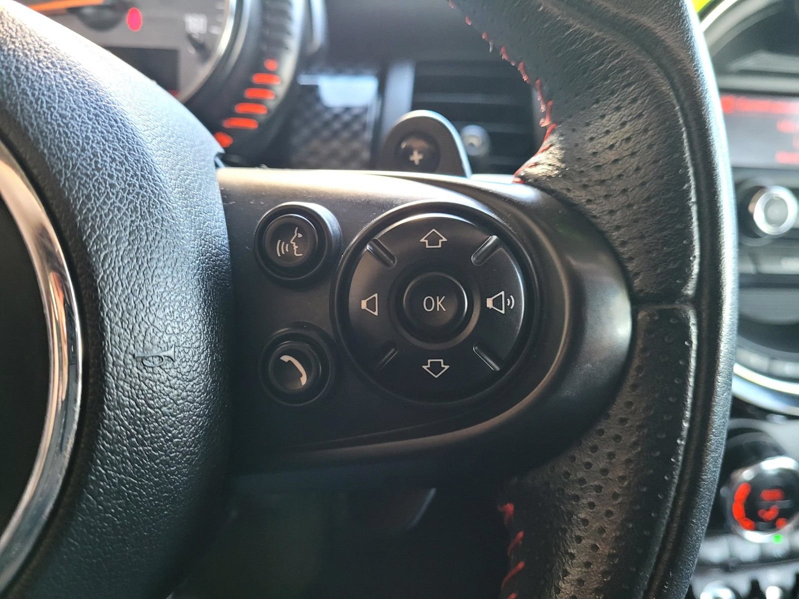 Used 2015 MINI Cooper S FWD image 30