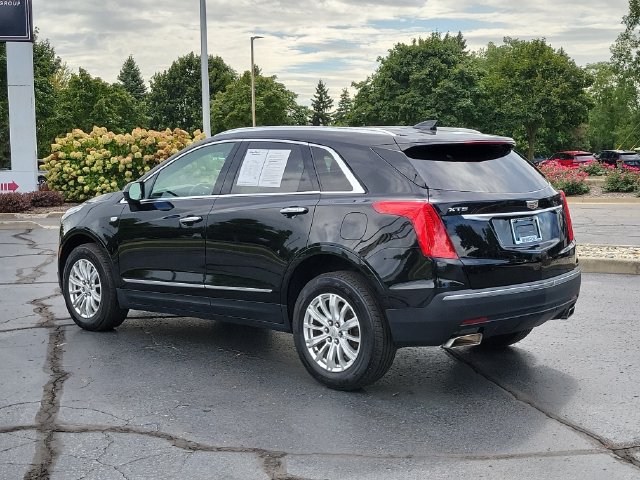 Used 2019 Cadillac XT5 FWD image 3