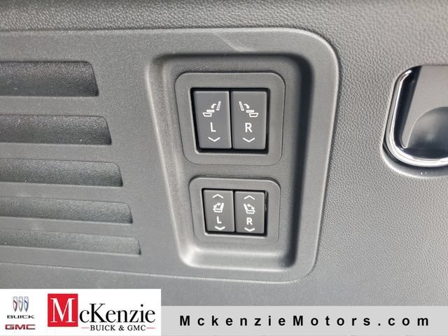 New 2026 Buick Enclave Sport Touring w/ Power Package FWD image 31