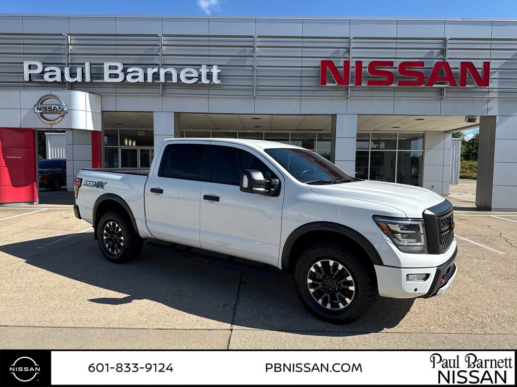 Used 2023 Nissan Titan PRO-4X w/ Pro-4x Convenience Package AWD/4WD video 3