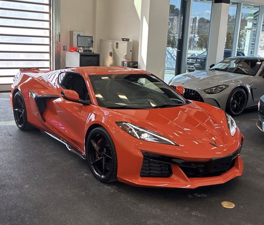 Used 2025 Chevrolet Corvette E-Ray w/ ZER Performance Package image 24