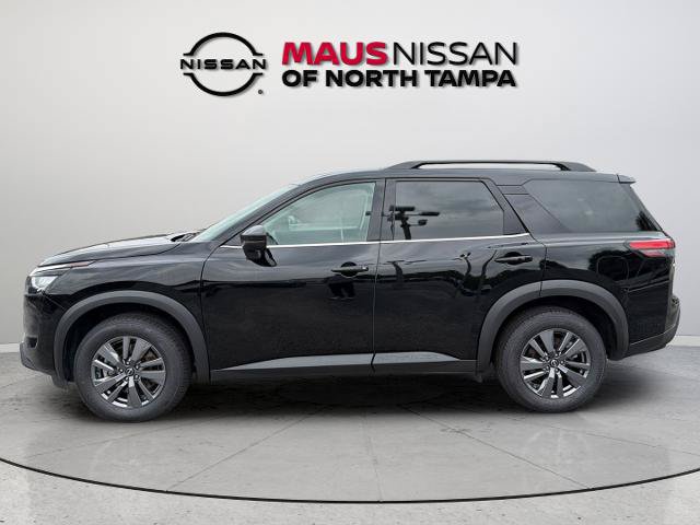 Certified 2024 Nissan Pathfinder SV FWD image 5
