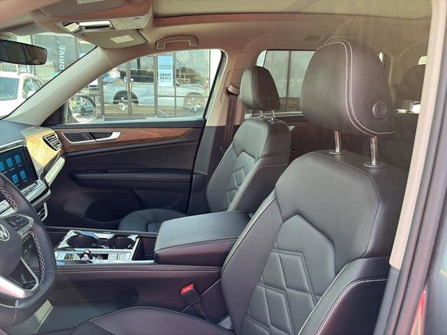 Certified 2025 Volkswagen Atlas SE w/ Panoramic Sunroof Package image 15