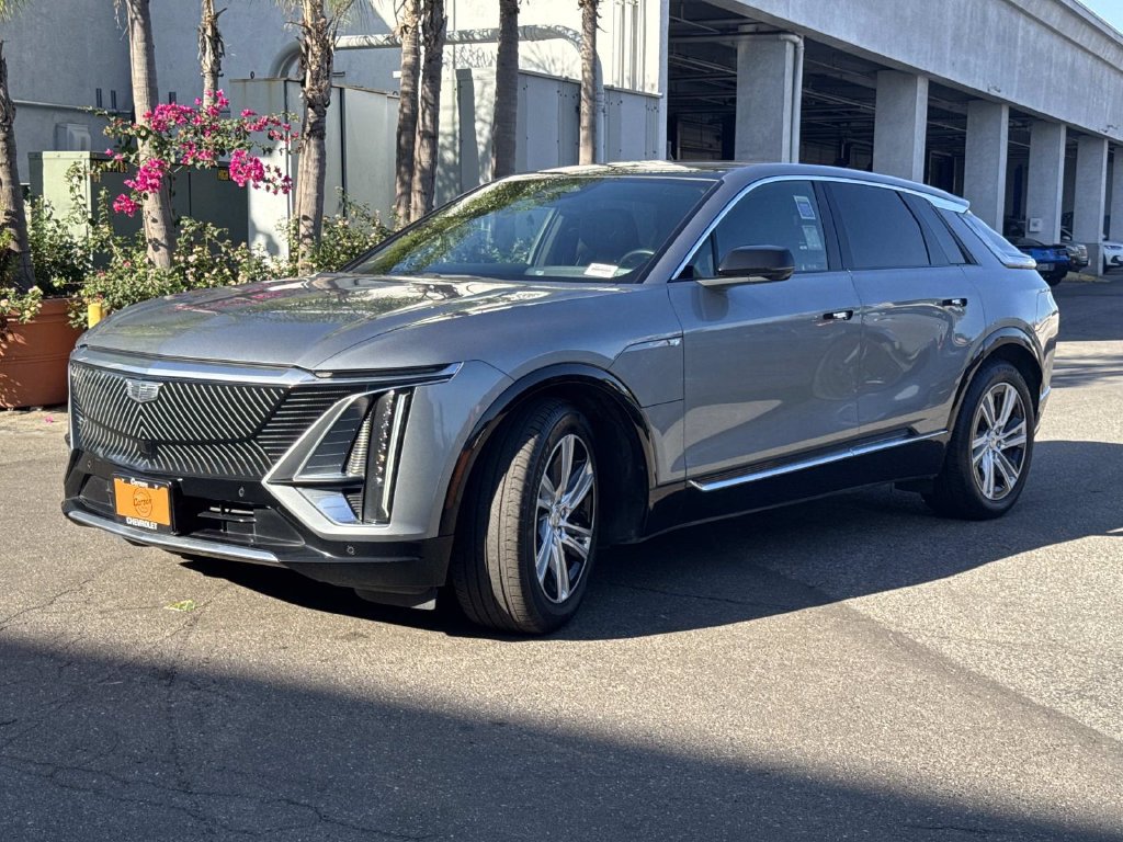 Used 2024 Cadillac Lyriq Tech RWD image 5