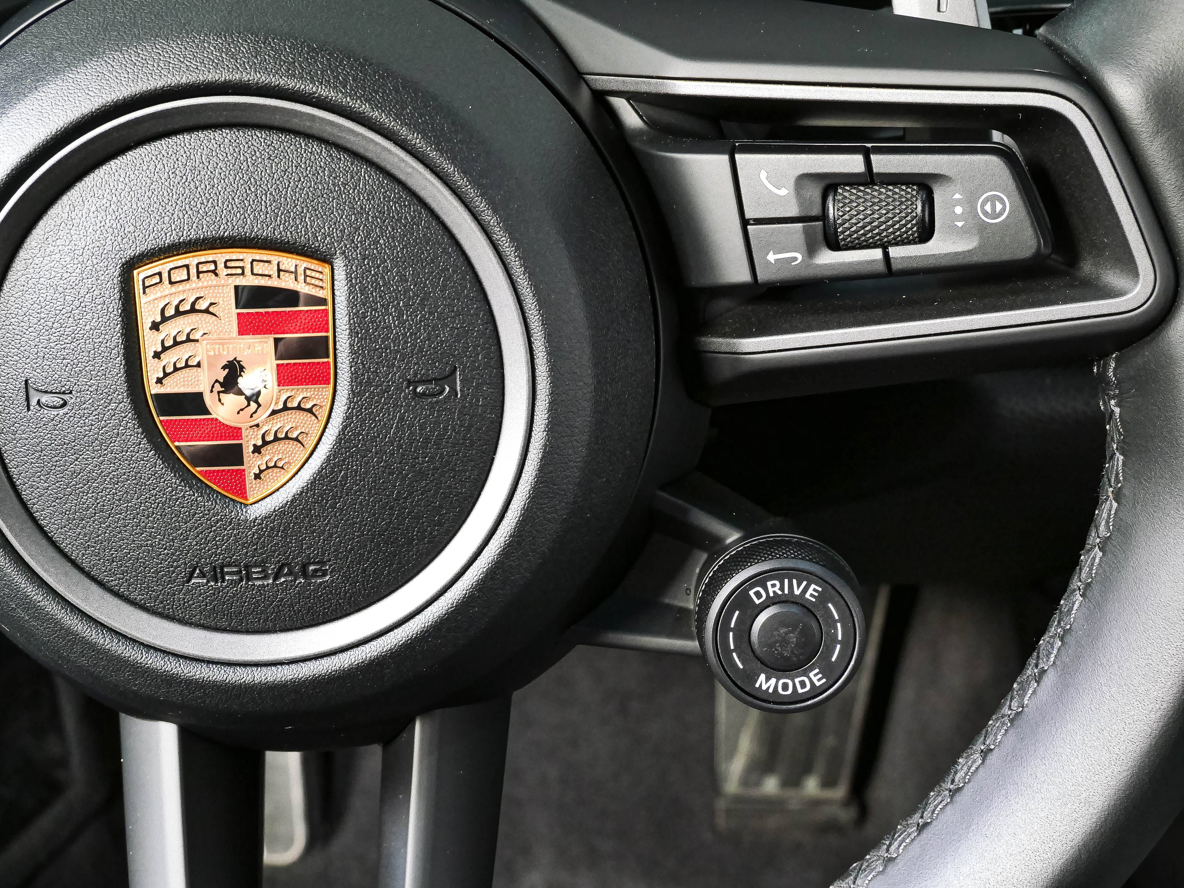 Certified 2020 Porsche 911 Carrera 4S w/ Sport Package AWD/4WD image 13