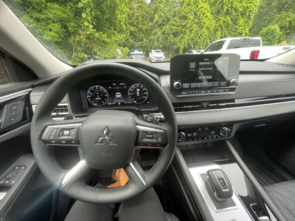 Used 2024 Mitsubishi Outlander SEL image 22