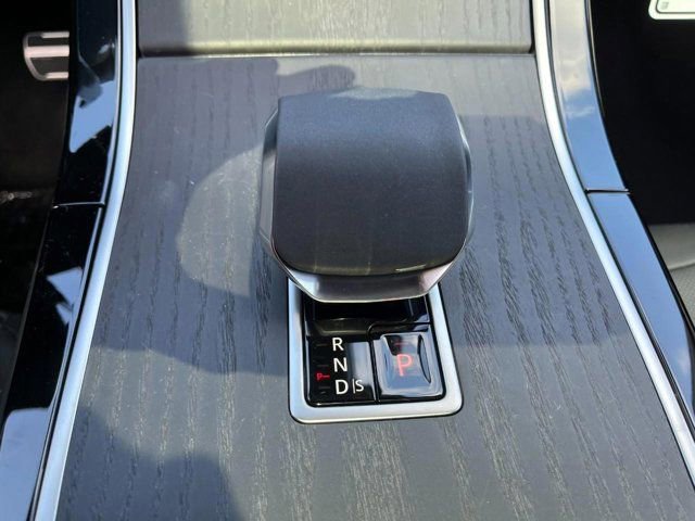 Used 2026 Land Rover Range Rover Evoque Dynamic SE AWD/4WD image 28