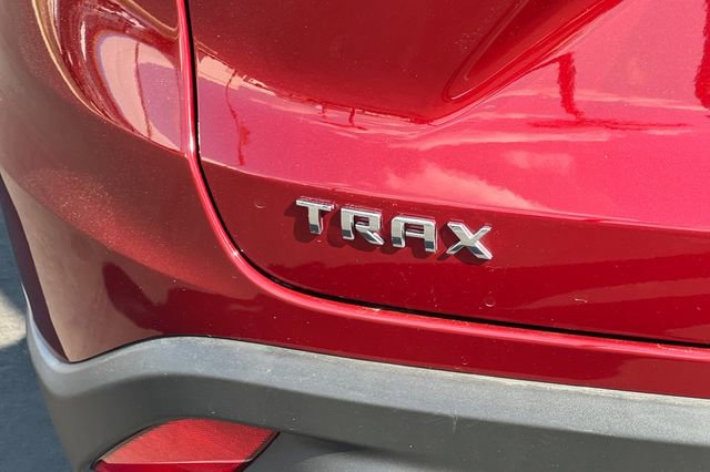 Used 2025 Chevrolet Trax LT w/ LT Convenience Package image 35