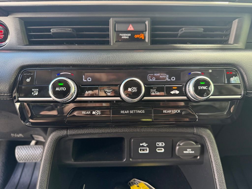 Certified 2025 Honda Pilot Touring image 27