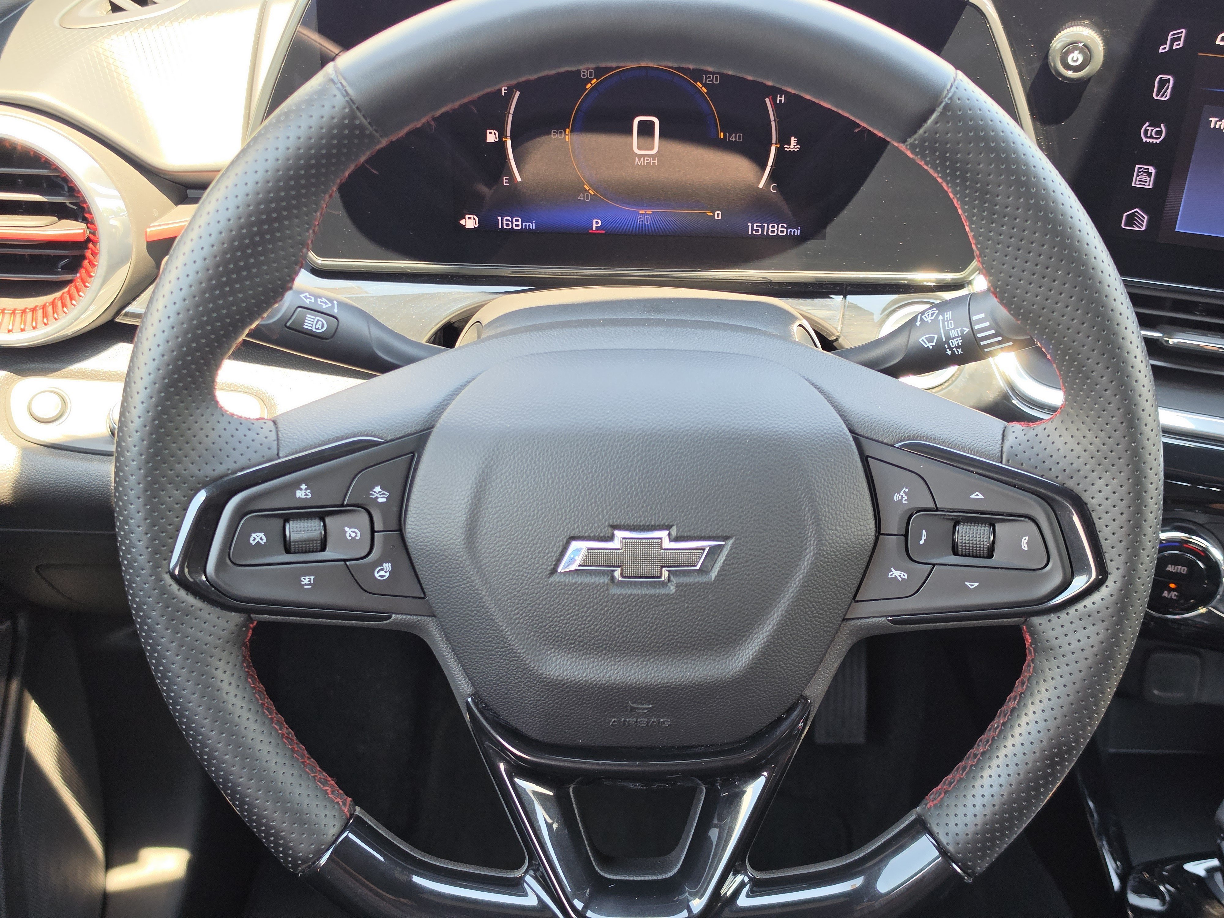 Used 2024 Chevrolet Trax RS w/ Driver Confidence Package FWD image 16