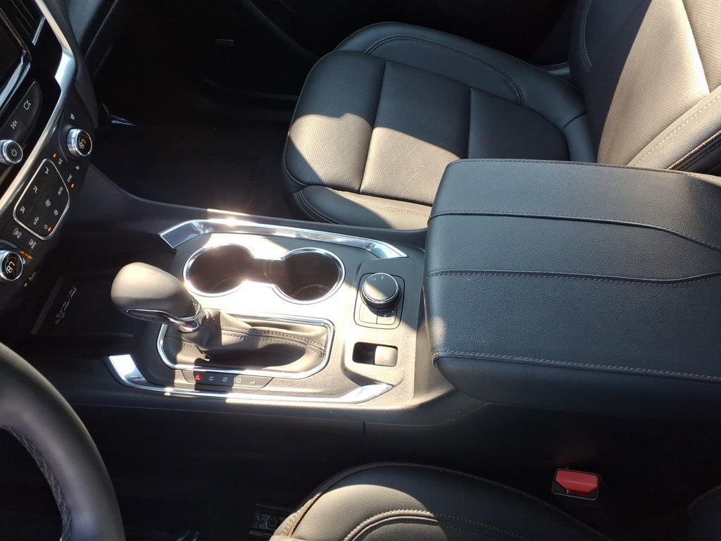 Certified 2023 Chevrolet Traverse High Country image 15