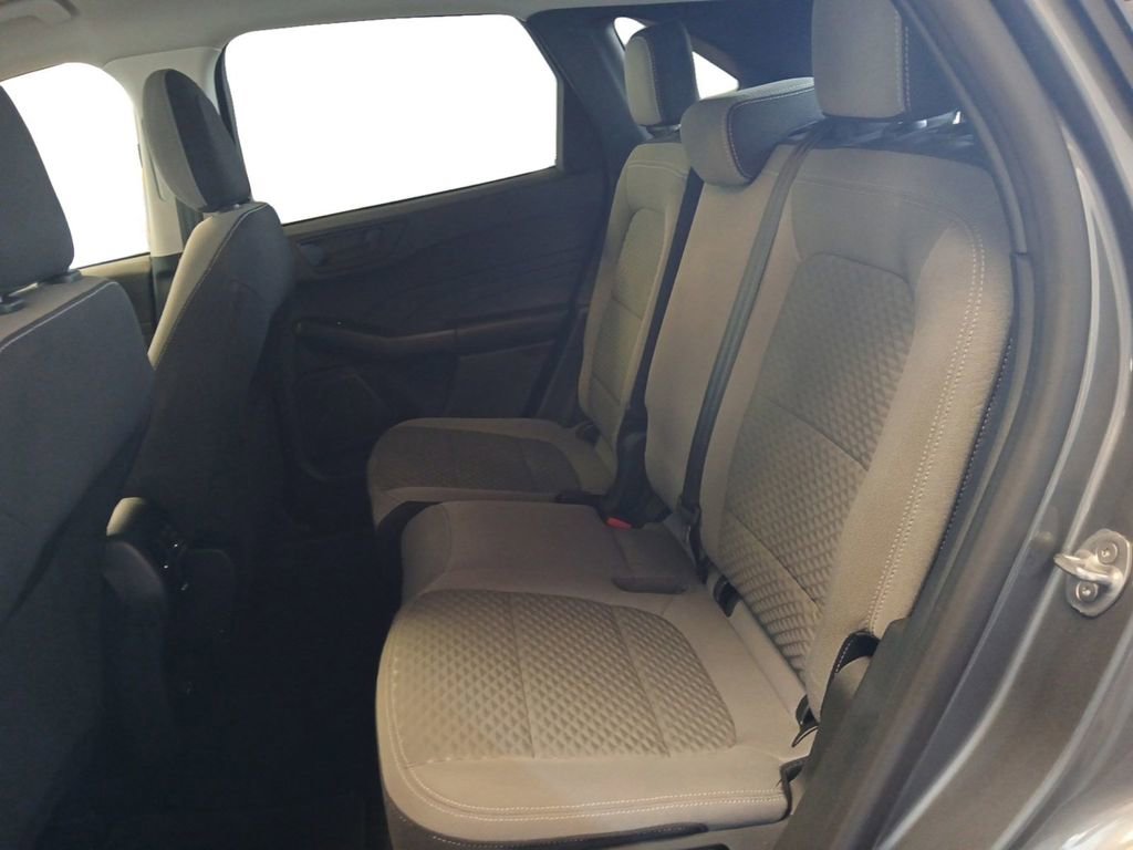 Used 2022 Ford Escape SE image 13