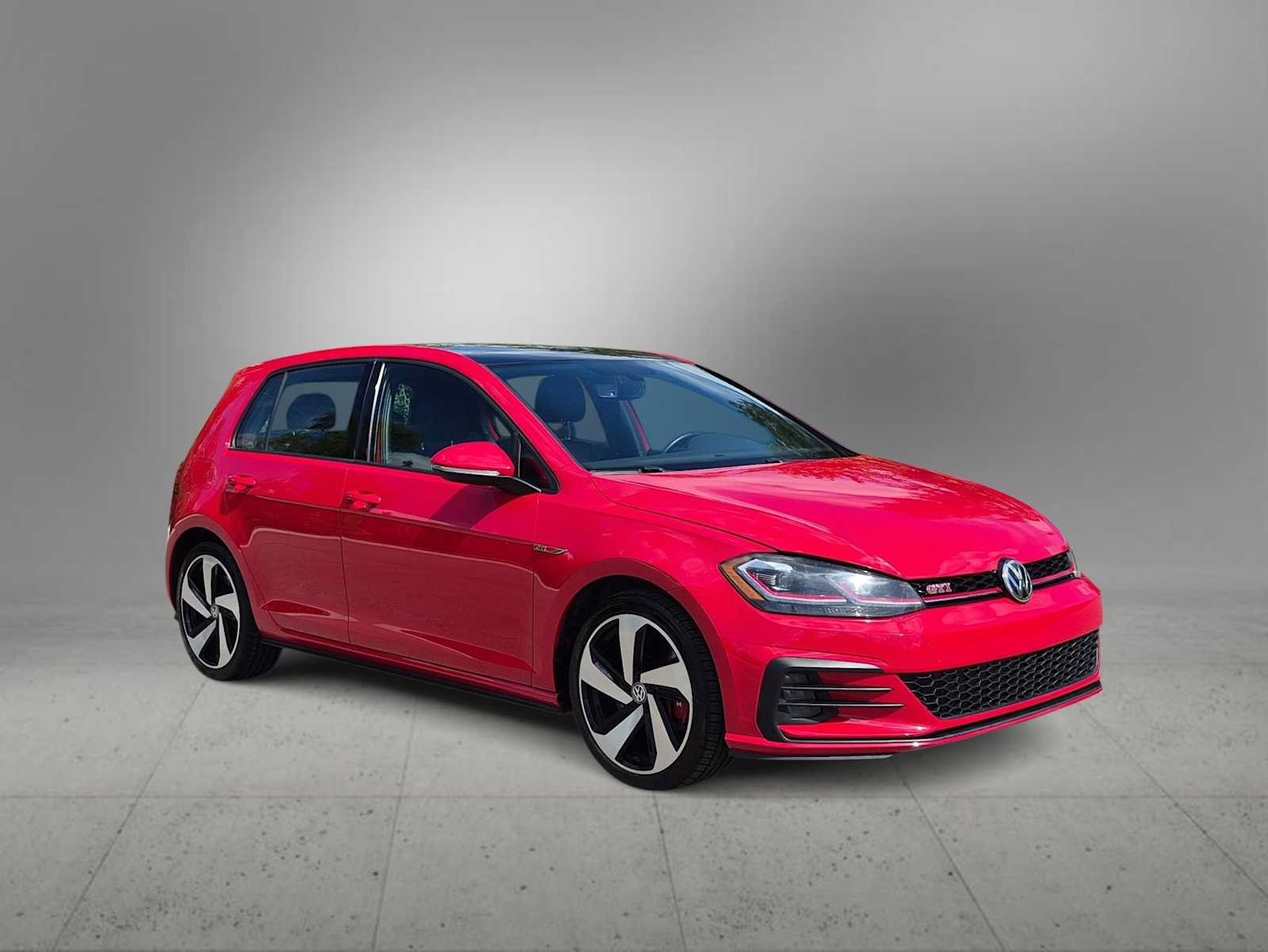 Used 2019 Volkswagen GTI SE FWD image 2