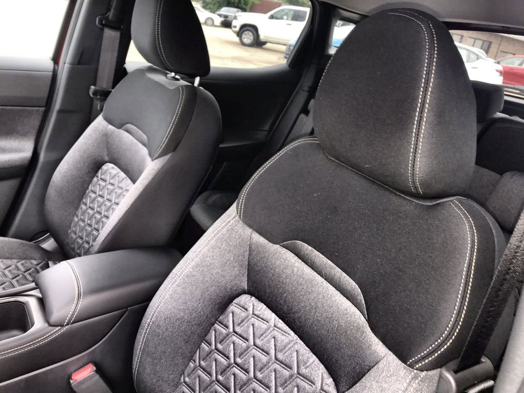 New 2025 Nissan Kicks SV w/ SV Premium Package AWD/4WD image 11
