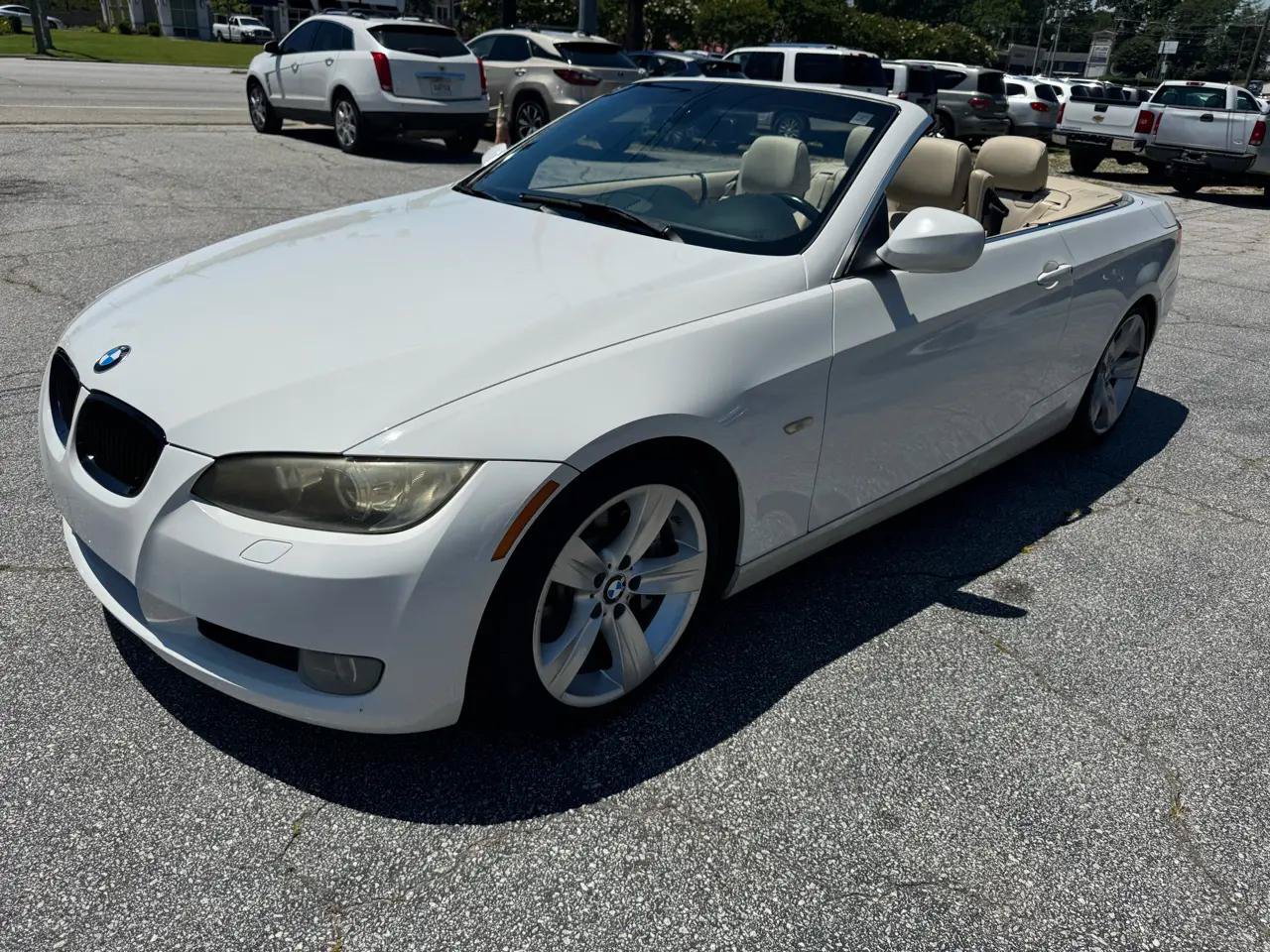 Used 2010 BMW 335i Convertible RWD image 3