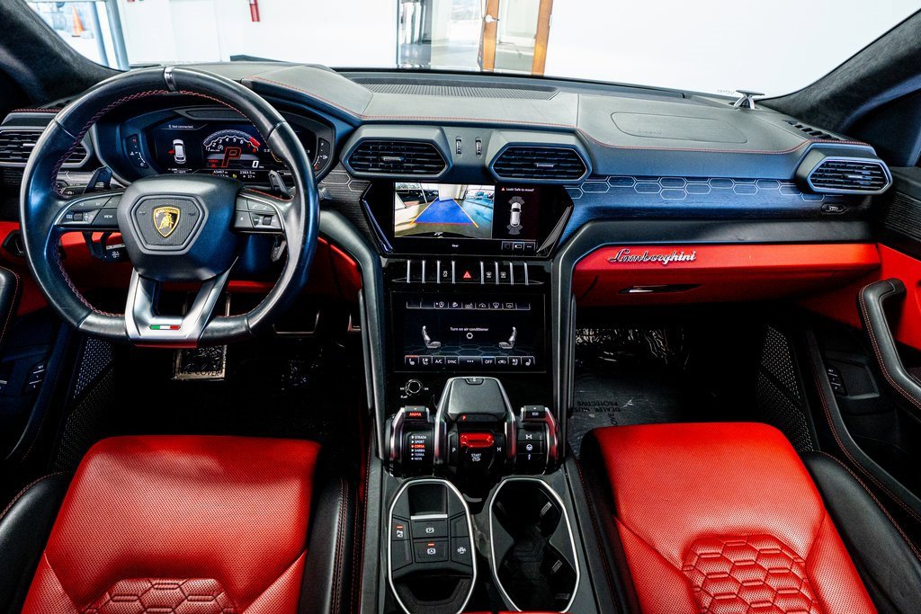 Used 2021 Lamborghini Urus image 68