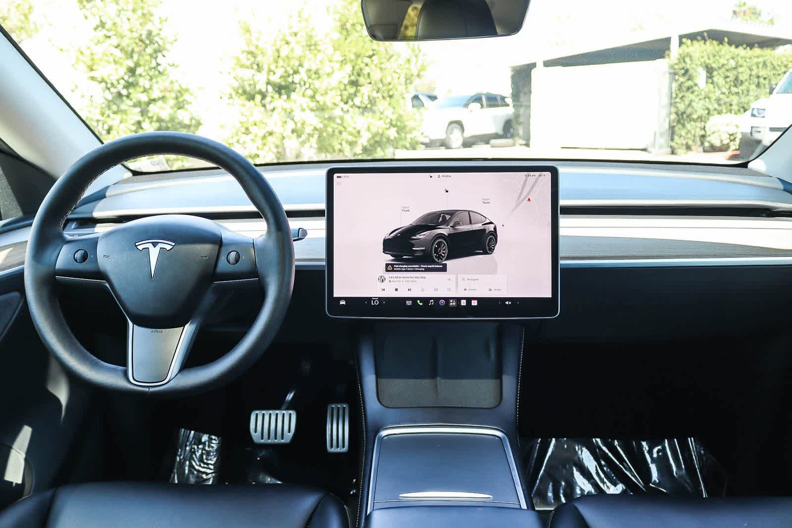 Used 2025 Tesla Model Y Performance AWD/4WD image 12