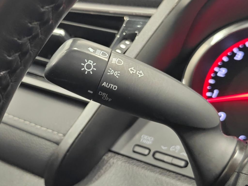 Used 2020 Toyota Camry XSE image 44