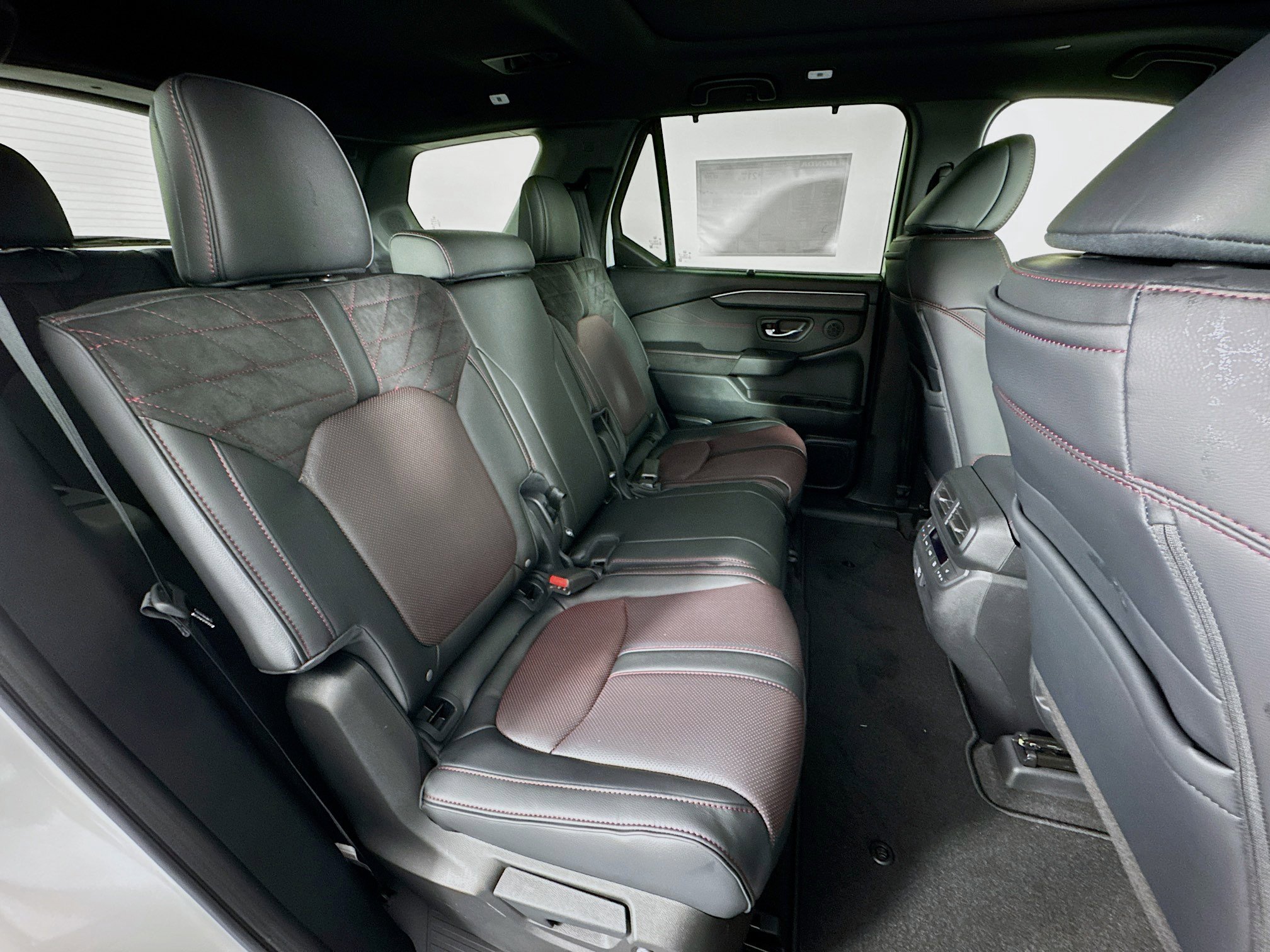 New 2026 Honda Pilot Black Edition image 30