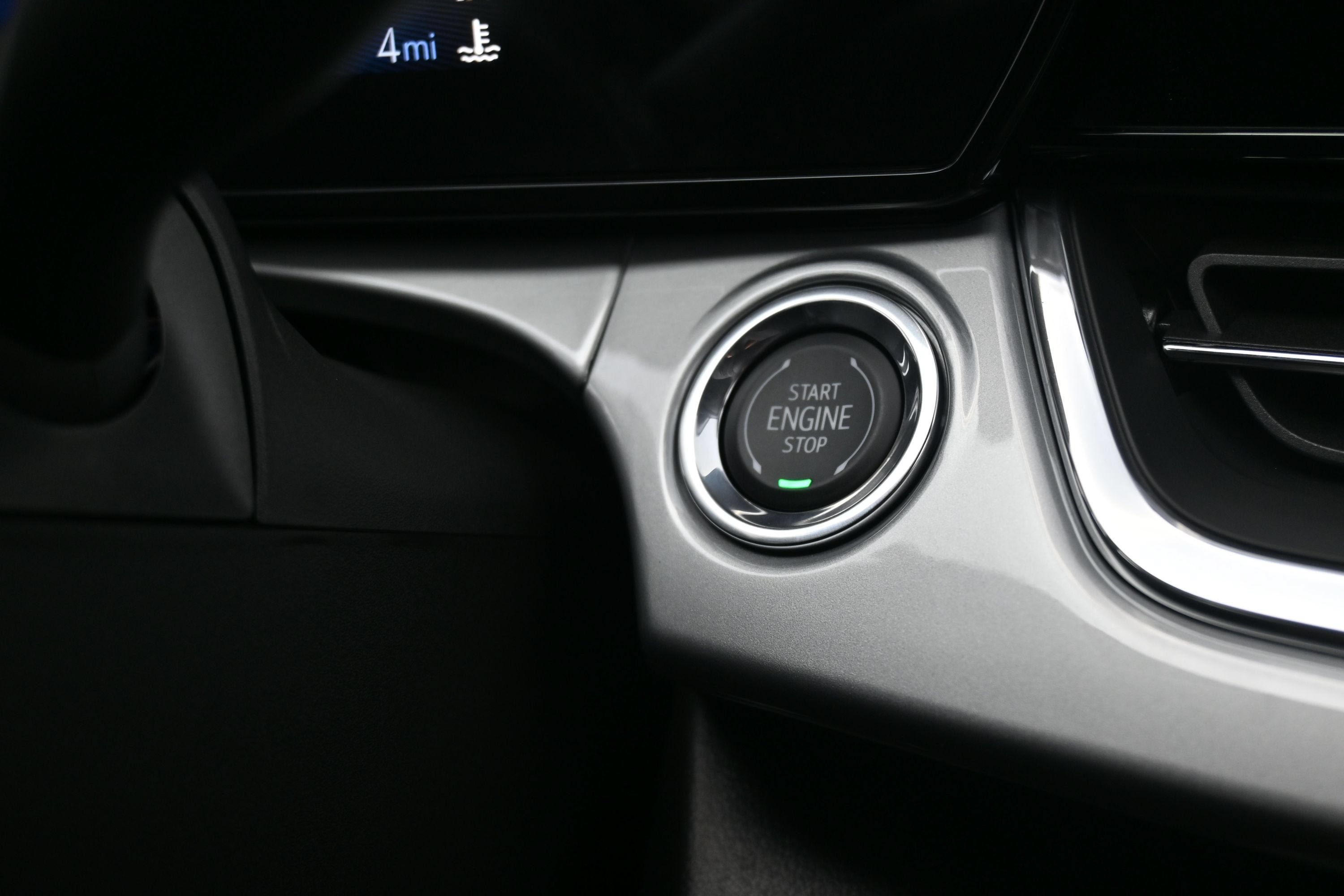 New 2026 Chevrolet Trax RS w/ Sunroof Package FWD image 19