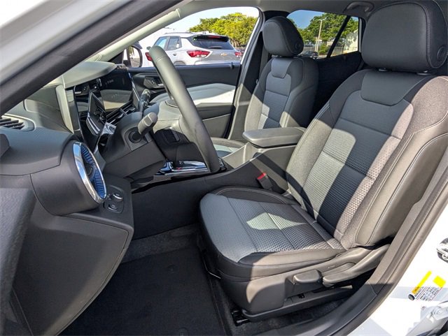 New 2026 Chevrolet Trax LT w/ Driver Confidence Package image 4