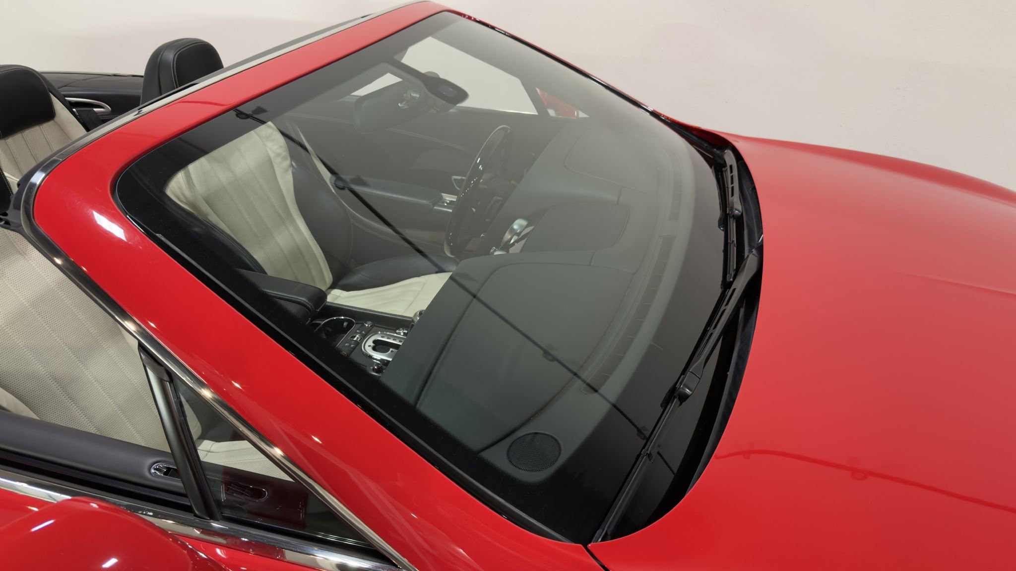 Used 2015 Bentley Continental GT image 17