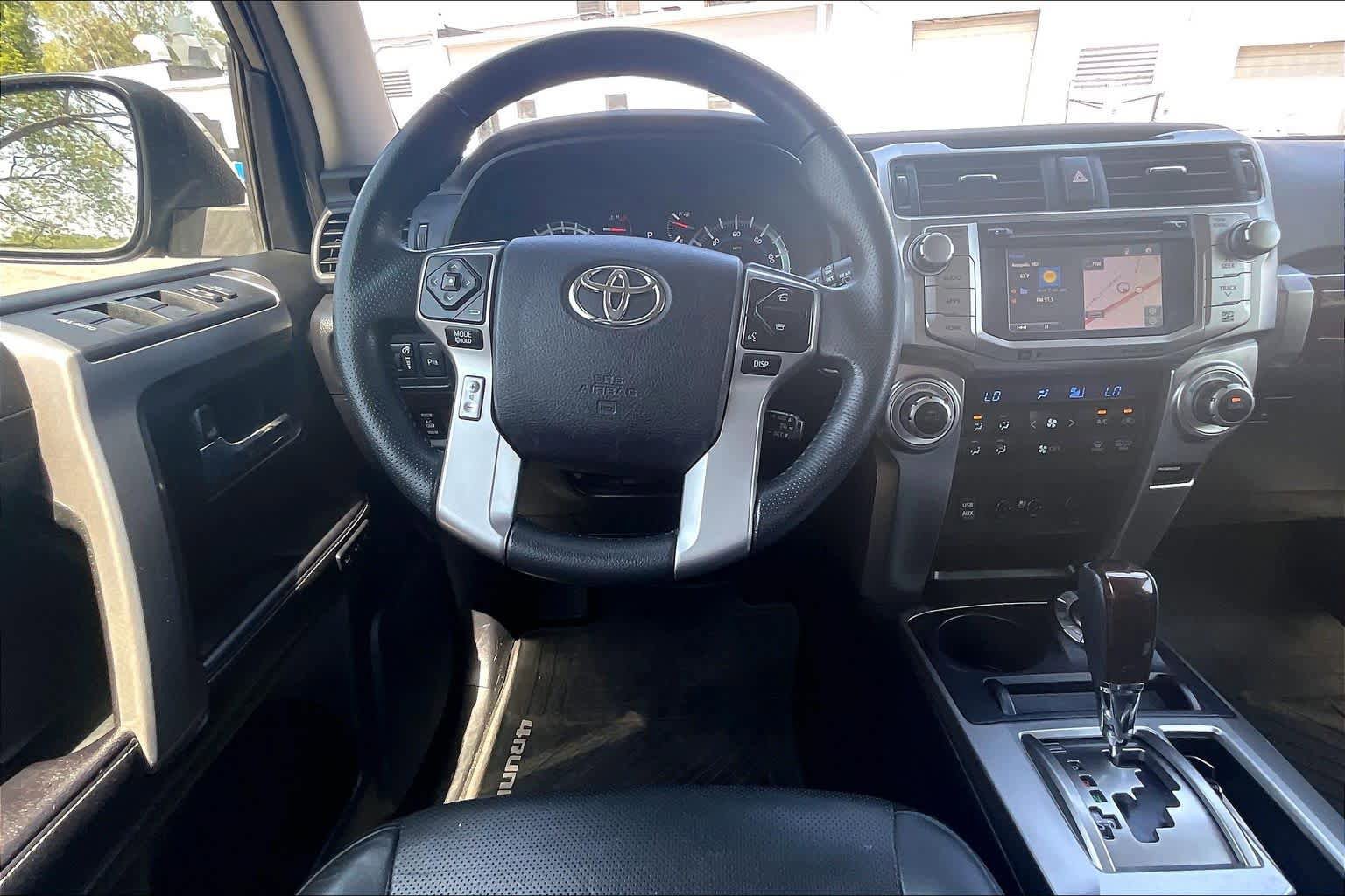 Used 2016 Toyota 4Runner Limited AWD/4WD image 5