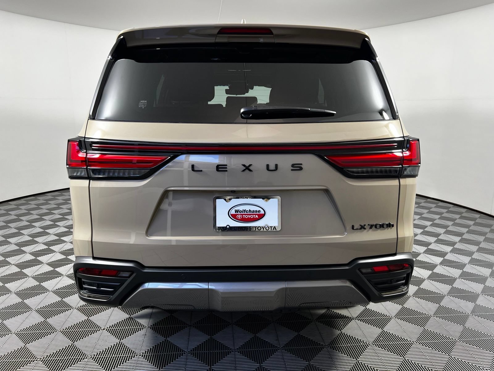 Used 2025 Lexus LX 700h Overtrail AWD/4WD image 6