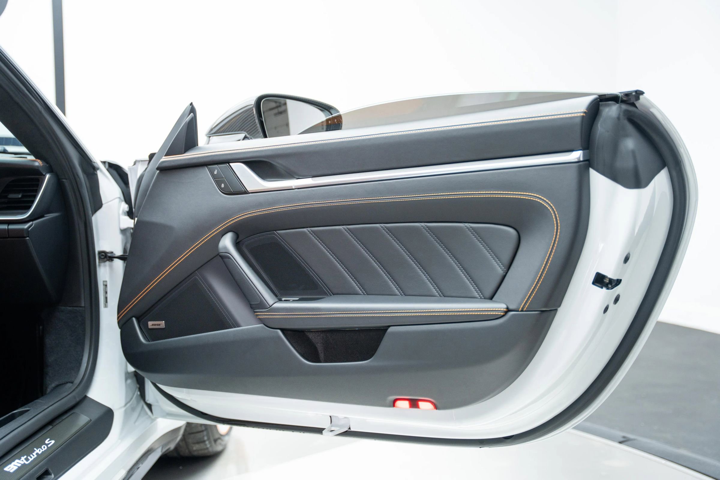 Used 2022 Porsche 911 Turbo S image 26