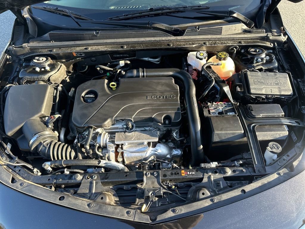 Used 2024 Chevrolet Malibu LT image 32