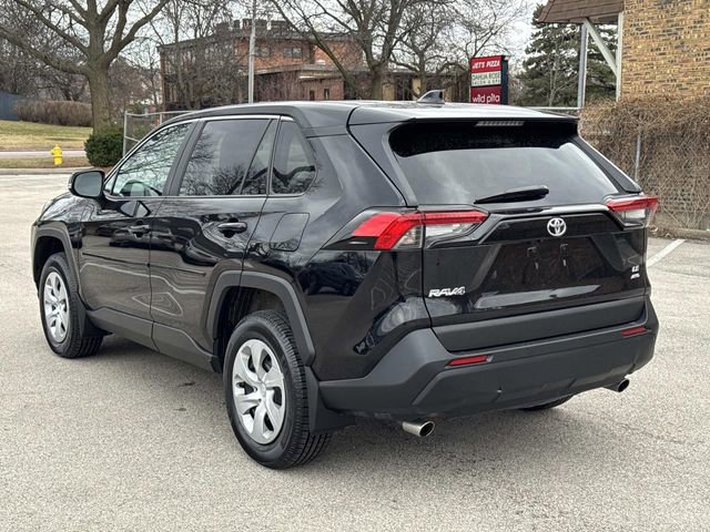 Used 2024 Toyota RAV4 LE image 7