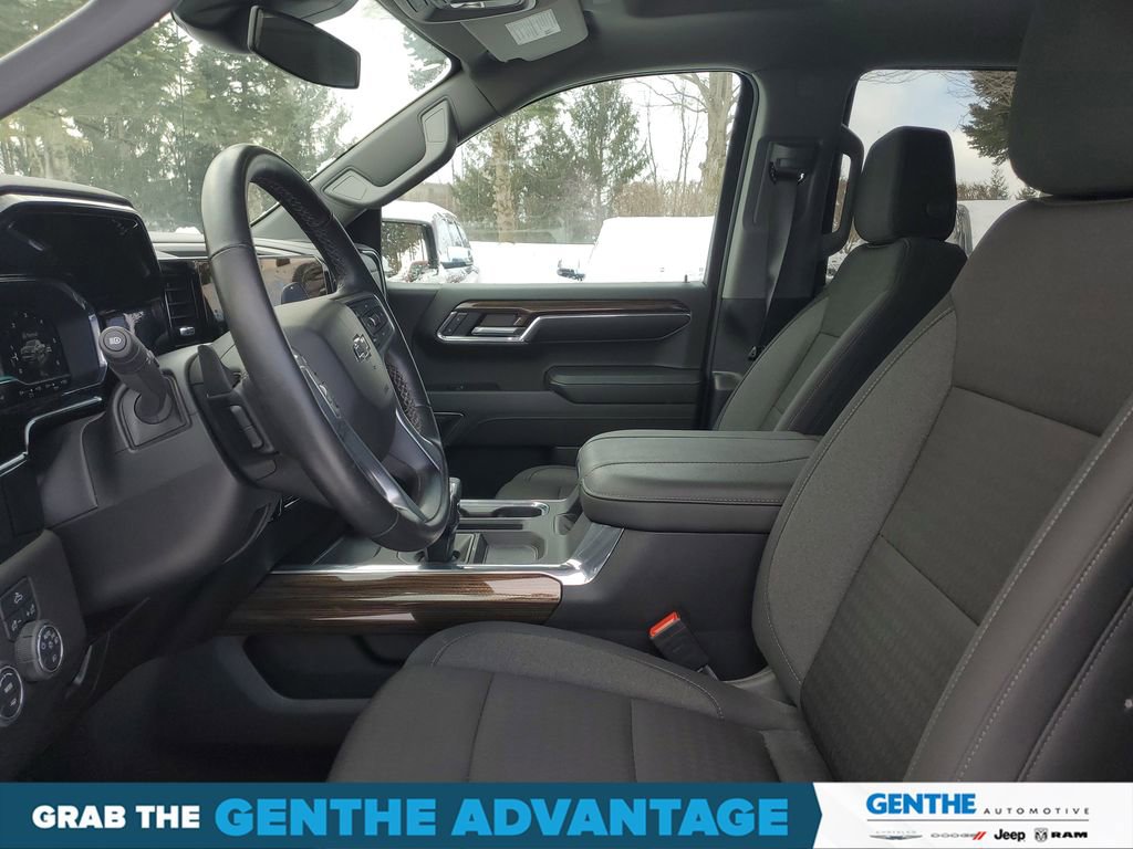 Used 2024 Chevrolet Silverado 1500 RST w/ Z71 Off-Road Package image 8