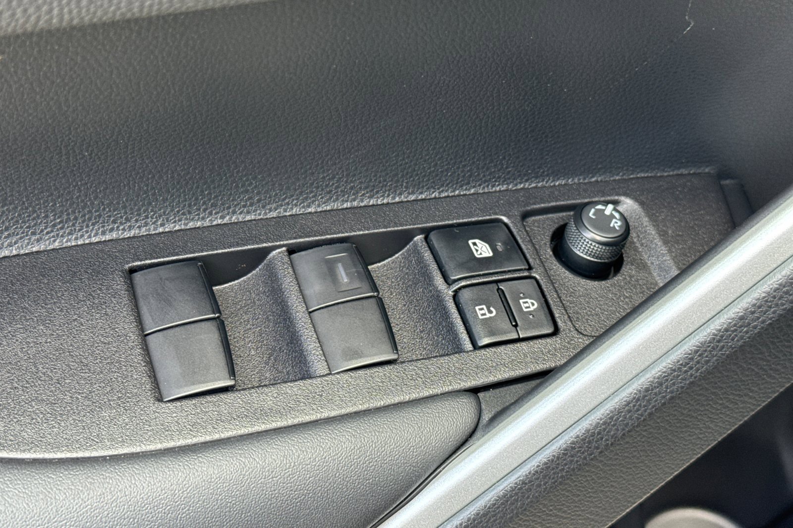 New 2026 Toyota Corolla Cross XLE image 14