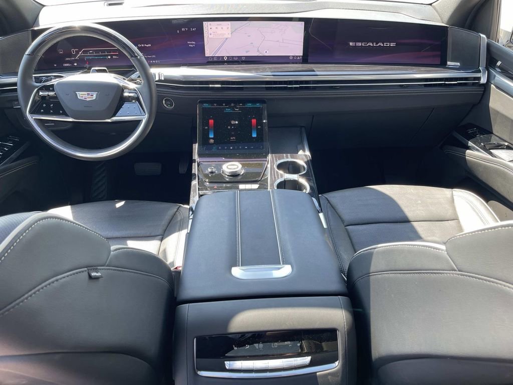 Certified 2025 Cadillac Escalade Sport AWD/4WD image 15