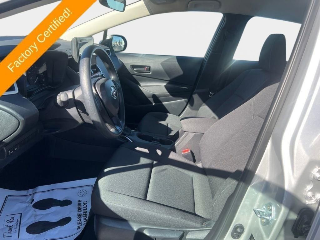 Used 2025 Toyota Corolla LE image 10