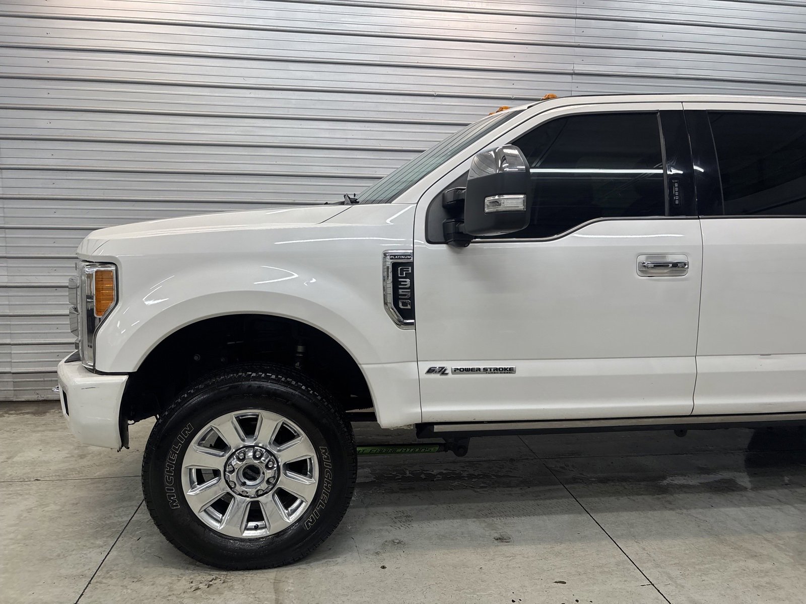 Used 2018 Ford F350 Platinum w/ Platinum Ultimate Package image 3