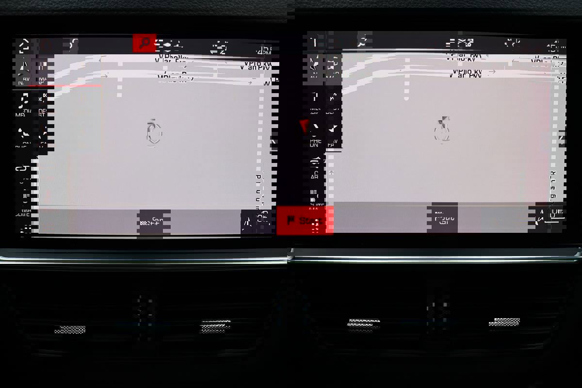 Used 2021 Porsche Cayenne Coupe image 24