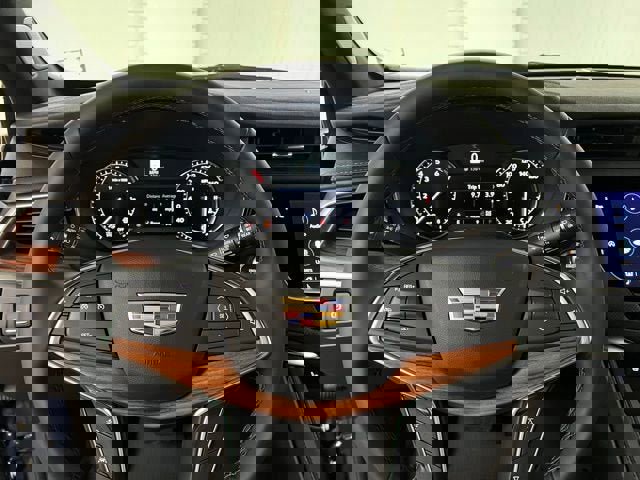 New 2025 Cadillac XT5 Premium Luxury w/ LPO, Floor Liner Package image 15