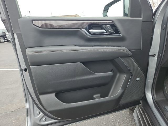 New 2026 GMC Yukon Elevation w/ Elevation Premium Package AWD/4WD image 10