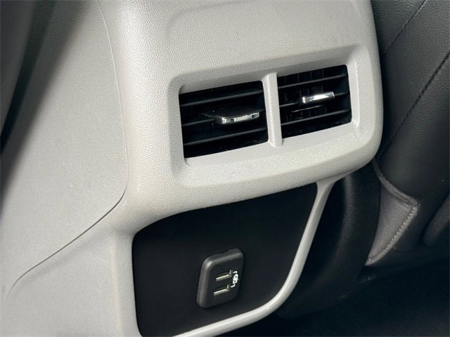 Used 2022 GMC Terrain SLT image 12