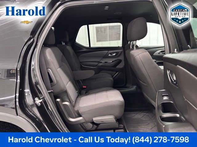 Used 2023 Chevrolet Traverse LT w/ LPO, Floor Liner Package AWD/4WD image 9