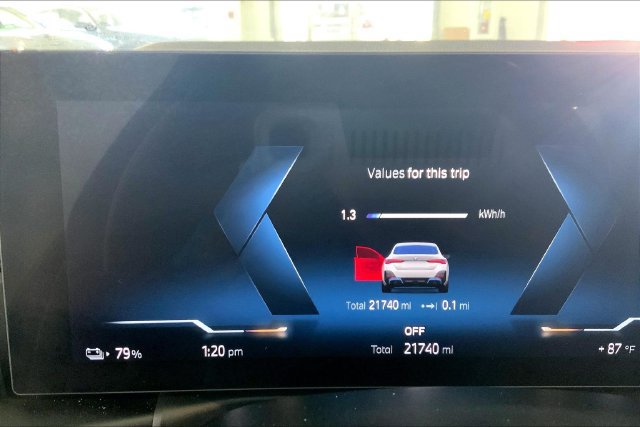 Used 2023 BMW i4 eDrive40 w/ M Sport Package RWD image 9